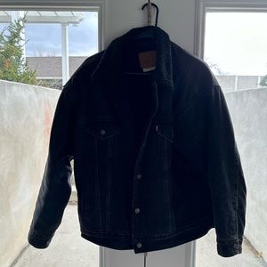 Black denim Levi’s Sherpa Jacket